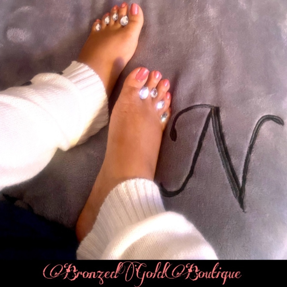 🫦 Walk In Your Femininity 🫦 - Picture 3 of 5
